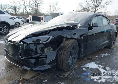 2022 Tesla Model S Dual Motor All-Wheel Drive z USA, uszkodzony, nr VIN 5YJSA1E54NF478284